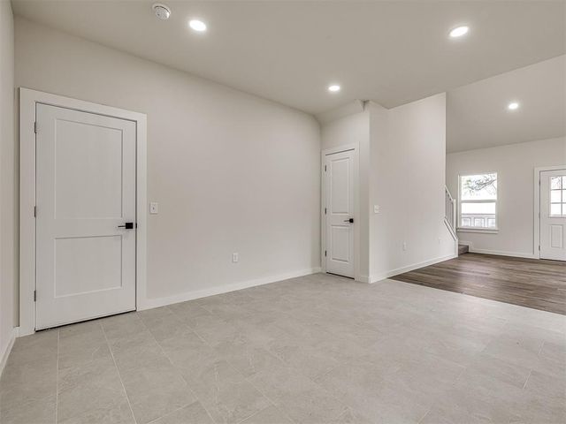 1701 E McGill Circle, Eufaula, OK 74432