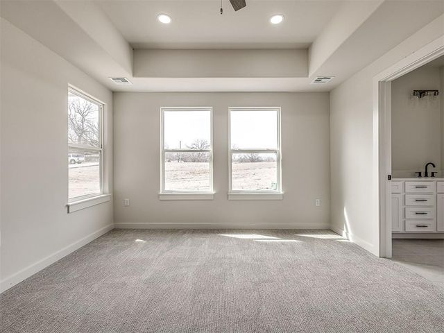 1701 E McGill Circle, Eufaula, OK 74432