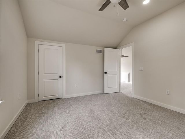 1701 E McGill Circle, Eufaula, OK 74432