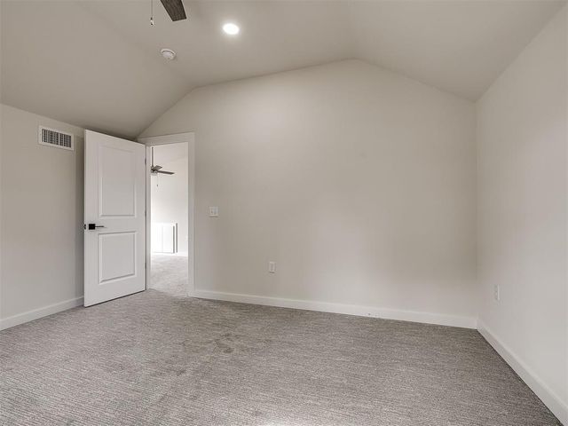 1701 E McGill Circle, Eufaula, OK 74432