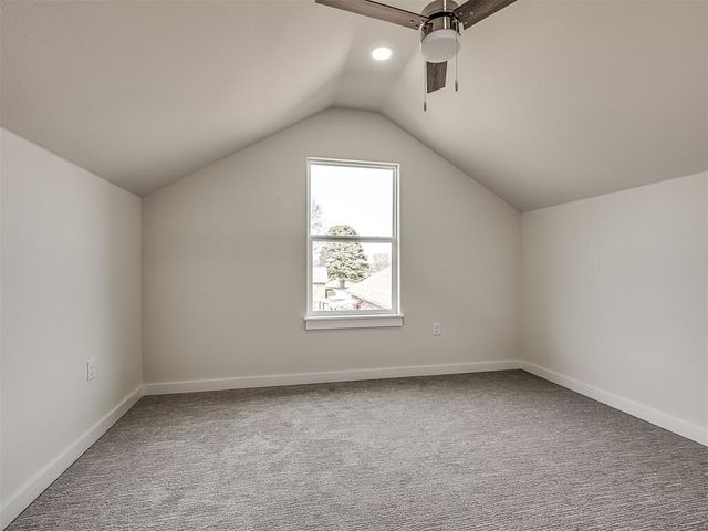 1701 E McGill Circle, Eufaula, OK 74432