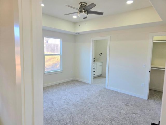 1701 E McGill Circle, Eufaula, OK 74432