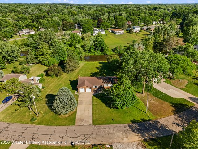 6822 Aberdeen Drive, Dimondale, MI 48821