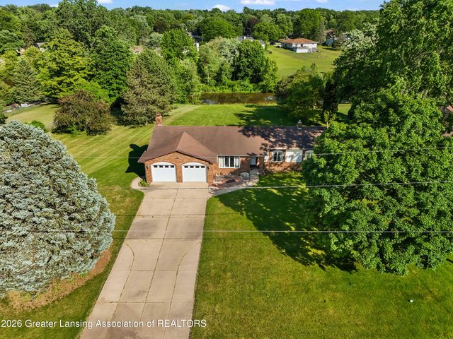 6822 Aberdeen Drive, Dimondale, MI 48821