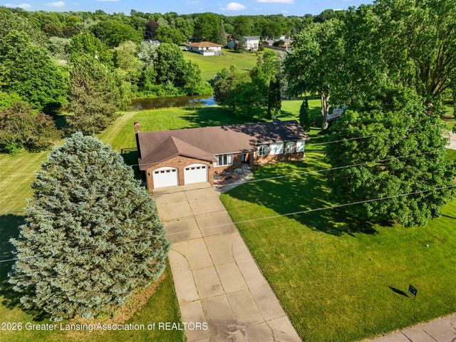 6822 Aberdeen Drive, Dimondale, MI 48821