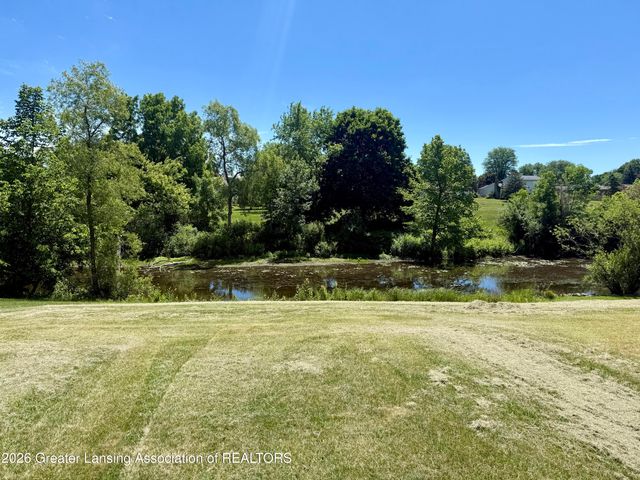 6822 Aberdeen Drive, Dimondale, MI 48821