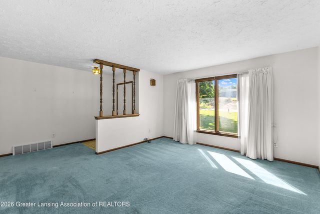 6822 Aberdeen Drive, Dimondale, MI 48821