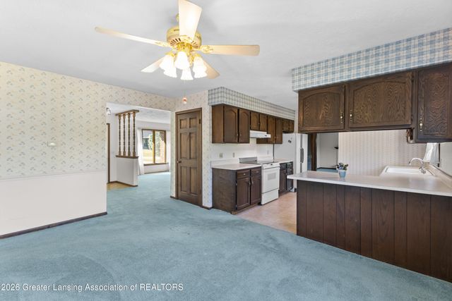 6822 Aberdeen Drive, Dimondale, MI 48821