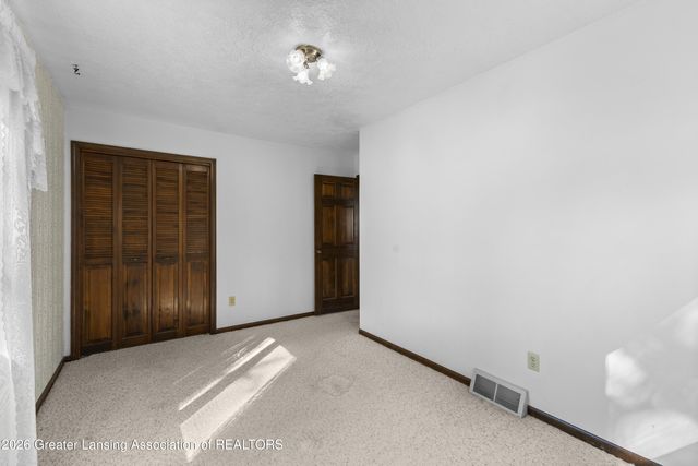 6822 Aberdeen Drive, Dimondale, MI 48821