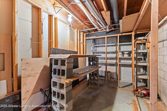 6822 Aberdeen Drive, Dimondale, MI 48821