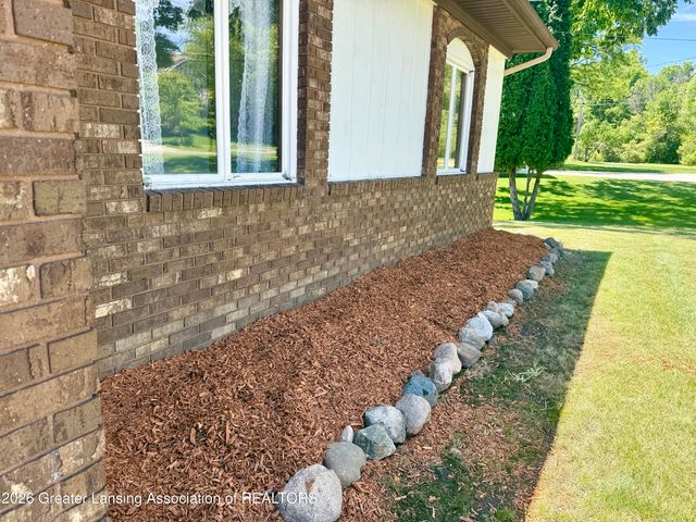 6822 Aberdeen Drive, Dimondale, MI 48821