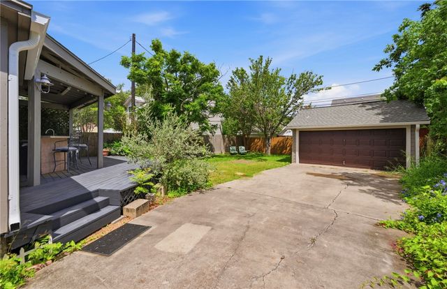 332 Southern St, Corpus Christi, TX 78404