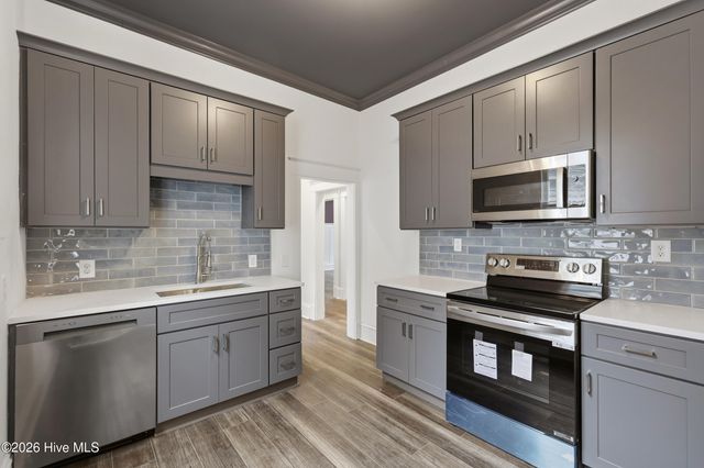 403 Dock Street Unit B, Wilmington, NC 28401