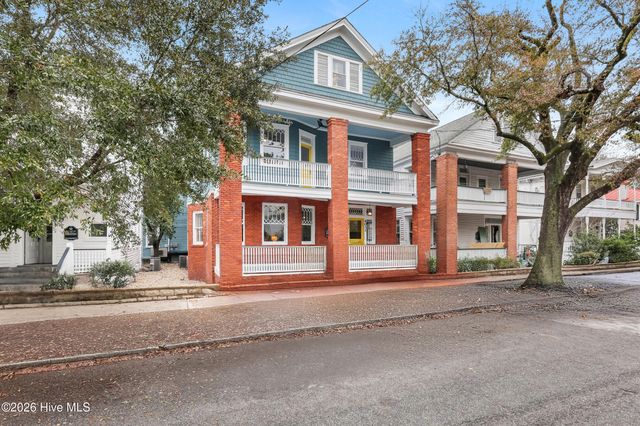403 Dock Street Unit B, Wilmington, NC 28401