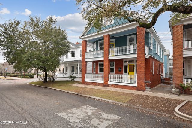 403 Dock Street Unit B, Wilmington, NC 28401