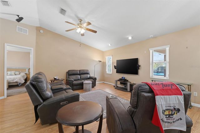 8681 SW 140TH AVENUE, Dunnellon, FL 34432