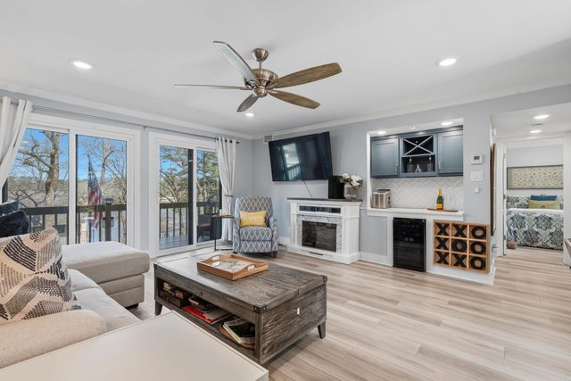 1134 Twin Points Road, E5, Hot Springs, AR 71913