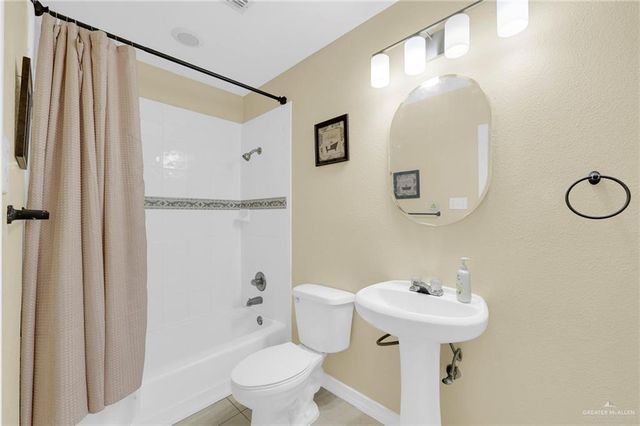 710 N 9th Street, Mcallen, TX 78501