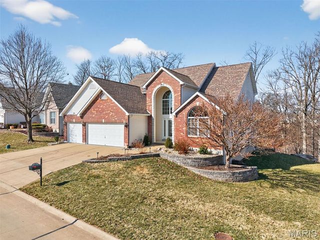 295 Romaine Spring View, Fenton, MO 63026