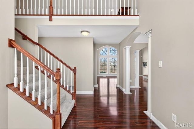 295 Romaine Spring View, Fenton, MO 63026