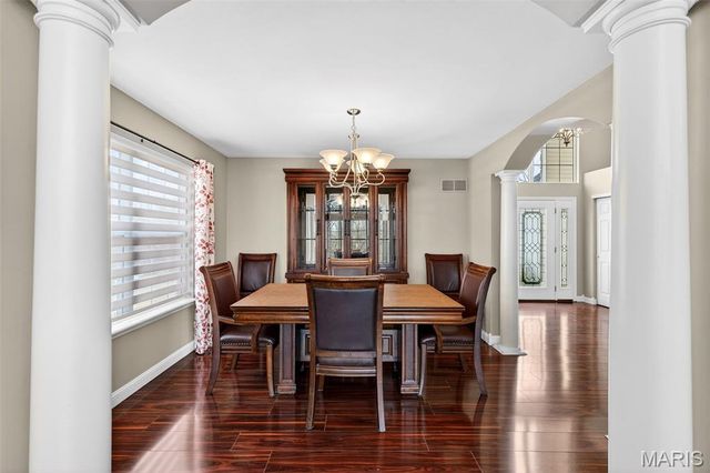 295 Romaine Spring View, Fenton, MO 63026