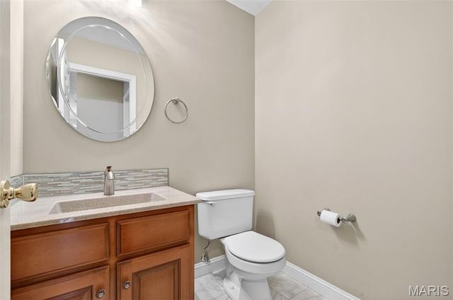 295 Romaine Spring View, Fenton, MO 63026