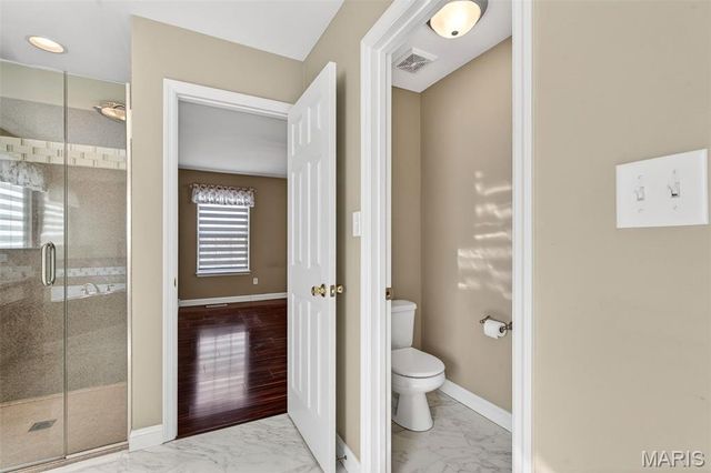 295 Romaine Spring View, Fenton, MO 63026