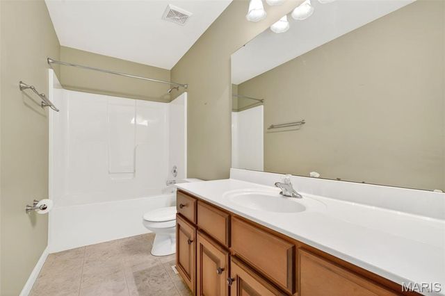 295 Romaine Spring View, Fenton, MO 63026