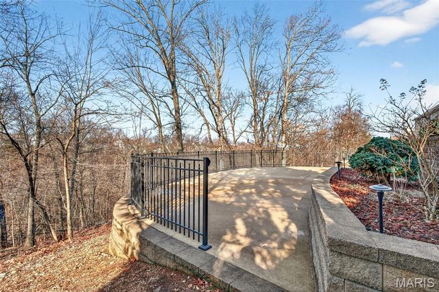 295 Romaine Spring View, Fenton, MO 63026