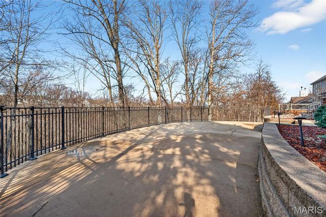 295 Romaine Spring View, Fenton, MO 63026