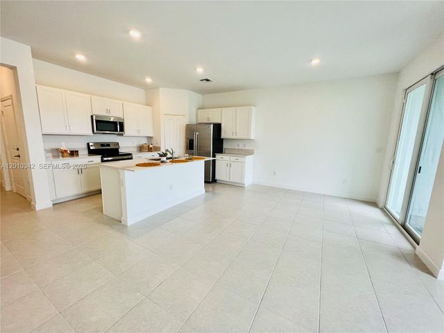6909 Harbours Edge Ave 6909, Lake Worth, FL 33467