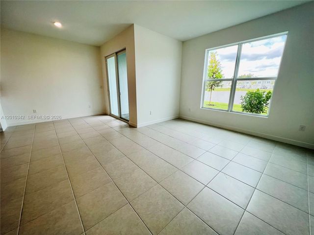 6909 Harbours Edge Ave 6909, Lake Worth, FL 33467