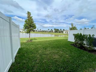 6909 Harbours Edge Ave 6909, Lake Worth, FL 33467