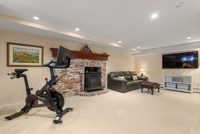 134 Candlewood Drive, Waltham, MA 02451