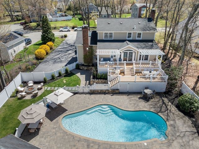 134 Candlewood Drive, Waltham, MA 02451