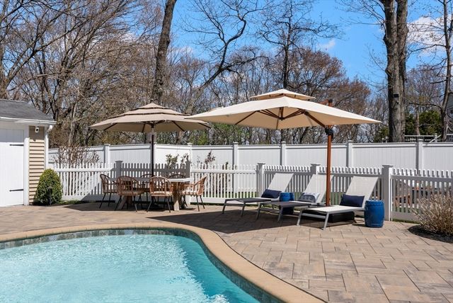 134 Candlewood Drive, Waltham, MA 02451