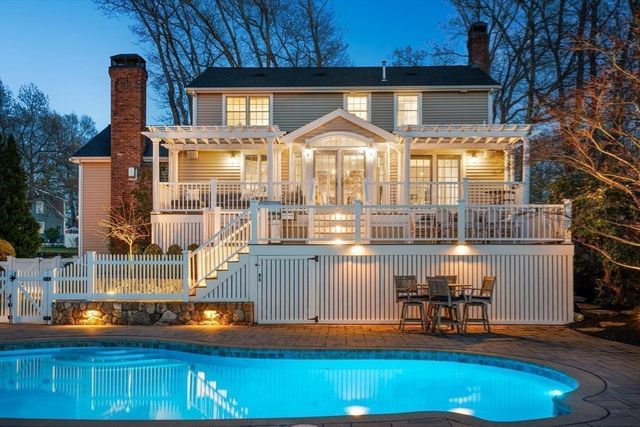 134 Candlewood Drive, Waltham, MA 02451