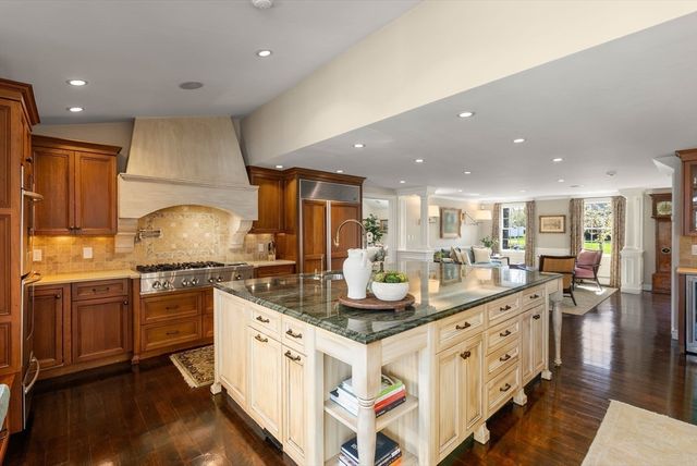 134 Candlewood Drive, Waltham, MA 02451