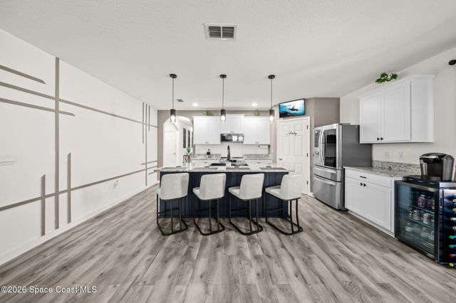 2043 Farmhouse Road SE, Palm Bay, FL 32909