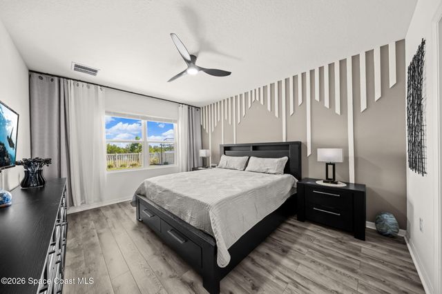 2043 Farmhouse Road SE, Palm Bay, FL 32909