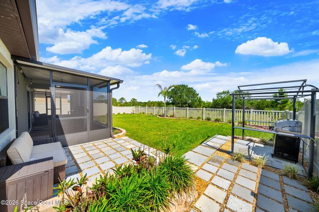 2043 Farmhouse Road SE, Palm Bay, FL 32909