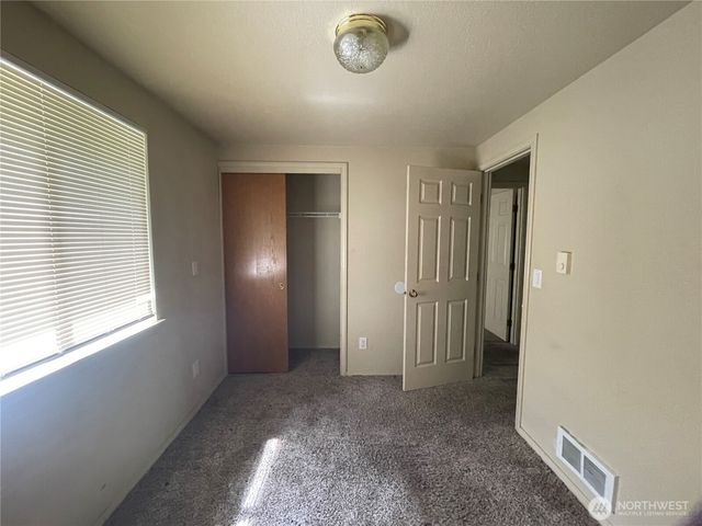 17827 Upland Drive SE, Yelm, WA 98597