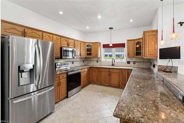 803 Gresham WAY, Chesapeake, VA 23323