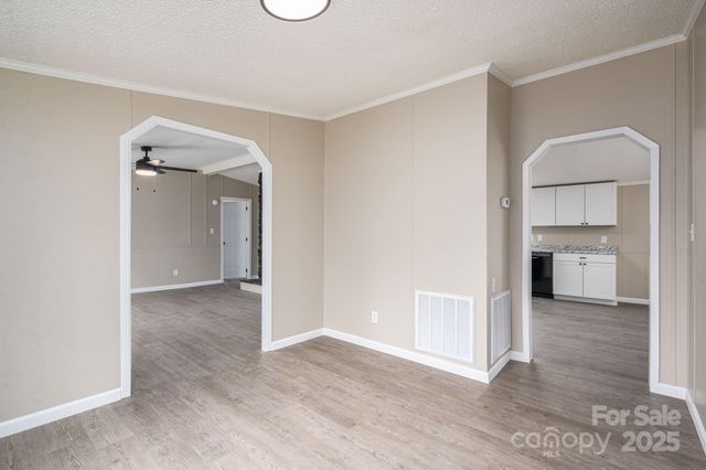 105 Lansdale Avenue, Lincolnton, NC 28092