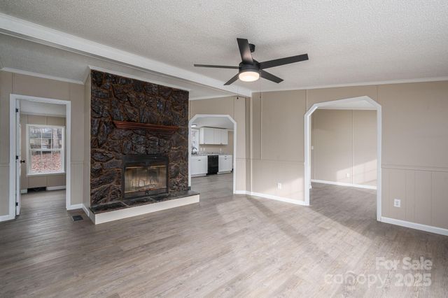 105 Lansdale Avenue, Lincolnton, NC 28092