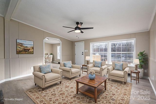 105 Lansdale Avenue, Lincolnton, NC 28092