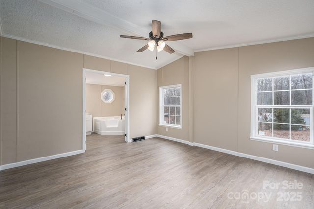 105 Lansdale Avenue, Lincolnton, NC 28092