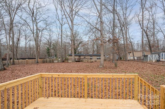 105 Lansdale Avenue, Lincolnton, NC 28092