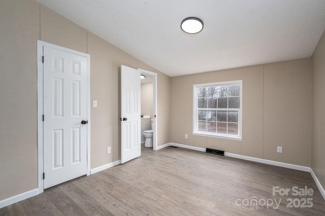 105 Lansdale Avenue, Lincolnton, NC 28092