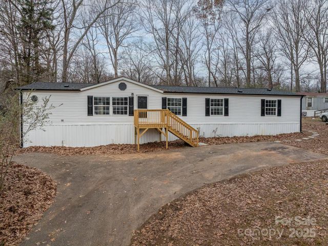 105 Lansdale Avenue, Lincolnton, NC 28092